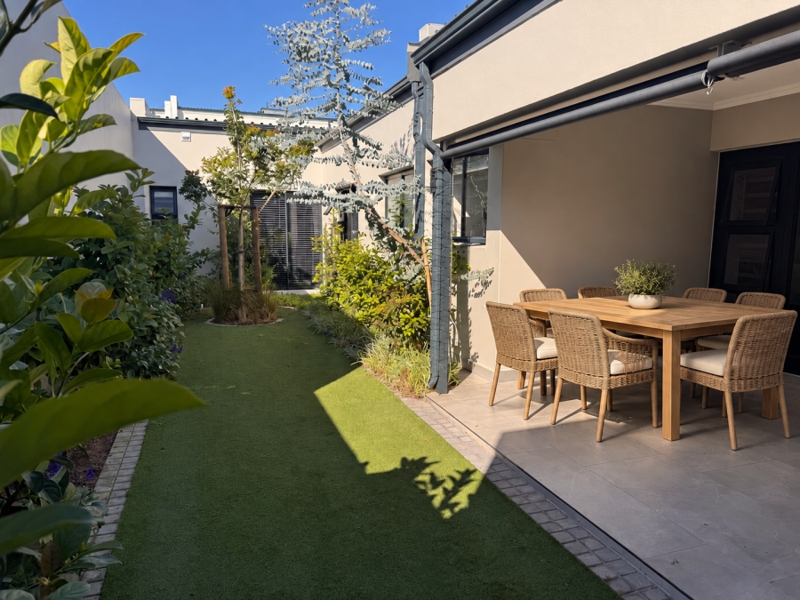 3 Bedroom Property for Sale in Sandown Western Cape